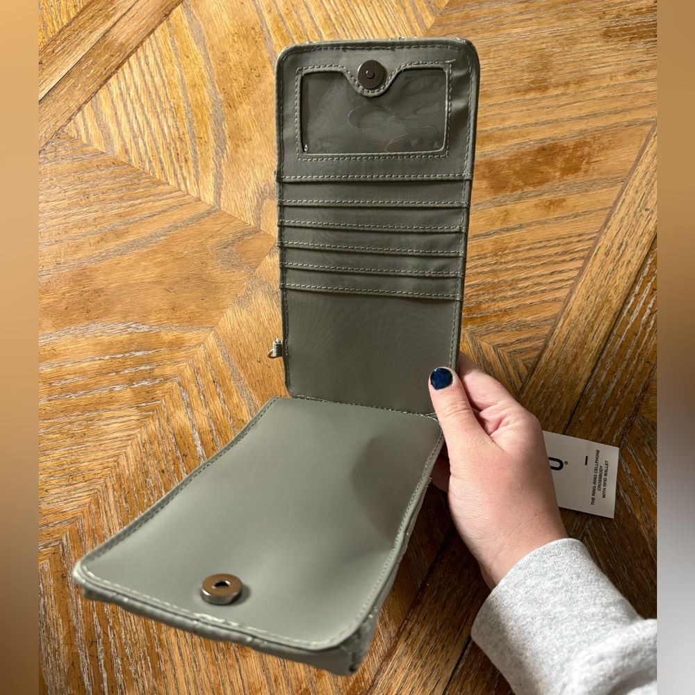 IHKWIP The Ring-Ring Cellphone Crossbody Bag Army Sage Green NWT - Picture 2 of 5